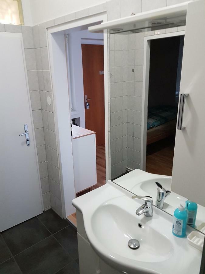 Gerald'S Apartment 12 เวียนนา ภายนอก รูปภาพ