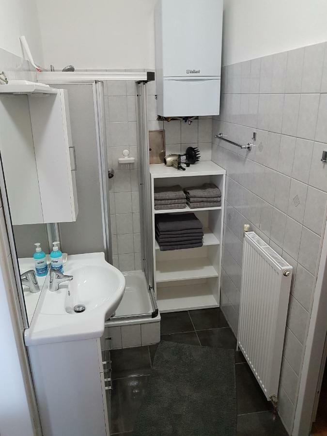 Gerald'S Apartment 12 เวียนนา ภายนอก รูปภาพ